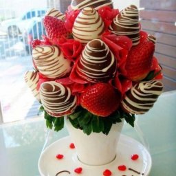 ​Идеи создания сладких букетов из крупных красивых конфет