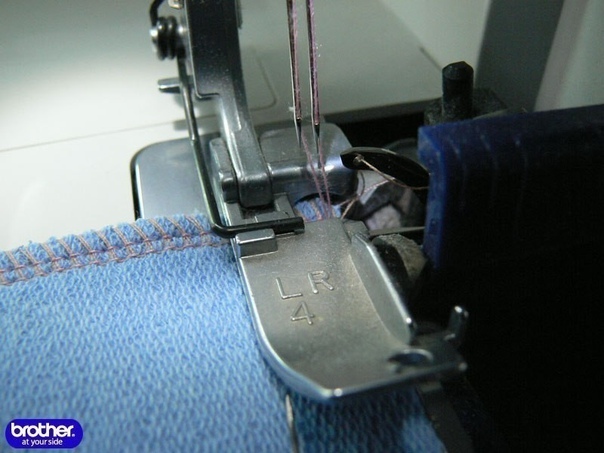 Как сделать повороты при работе на оверлоке