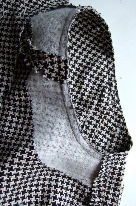 Втачивание рукава в пиджак или пальто