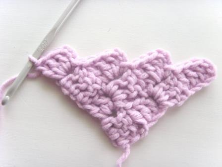 Очень красивый плед с диагональными полосами