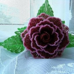 Роза из бисера
