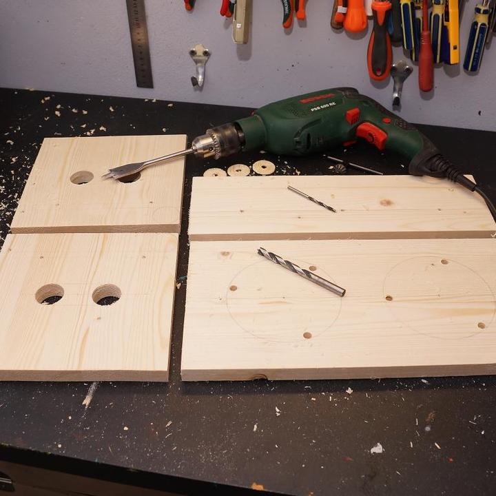 Кормушка для кота или небольшой собаки