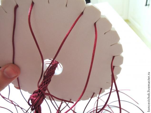 Браслет-коса из шнуров кумихимо