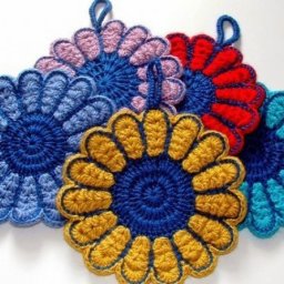 Вяжем крючком красивые прихватки