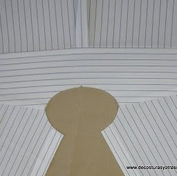 Кокетка в классической рубашке