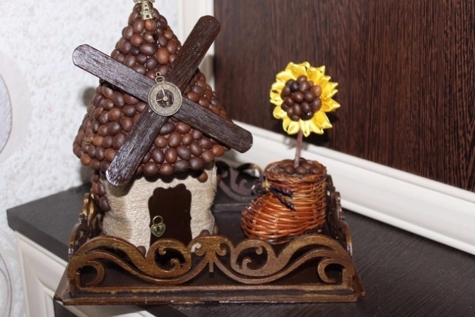 Шкатулочка-мельница с кофейными зернами своими руками Шкатулочка-мельница с кофейными зернами своими руками