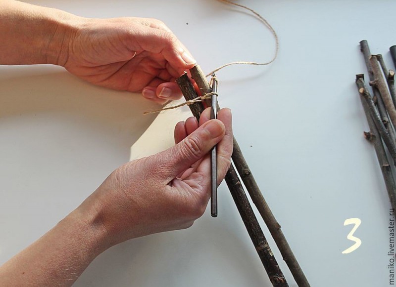 Делаем основу для панно из палочек: мастер-класс