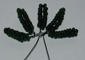 Голубые васильки из бисера Голубые васильки из бисера