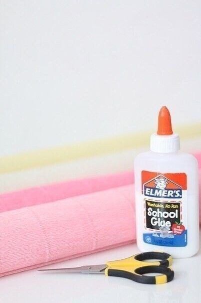 Нежные лотосы из гофре бумаги