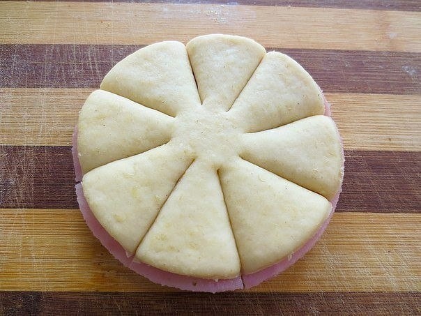 Снежинки из теста