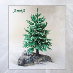 Ёлочка из бисера