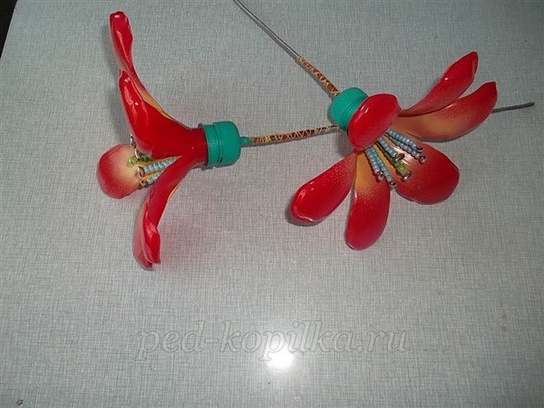 Цветы из пластиковых бутылок