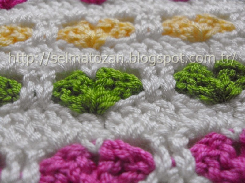 Узор крючком "Маленькие сердца"