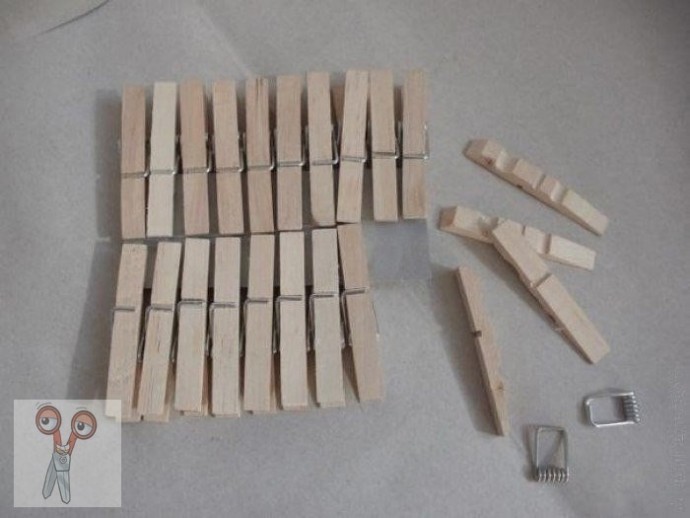 ​Корзинки из деревянных прищепок и пластиковых банок