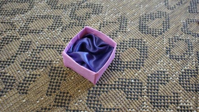 Коробочка для броши