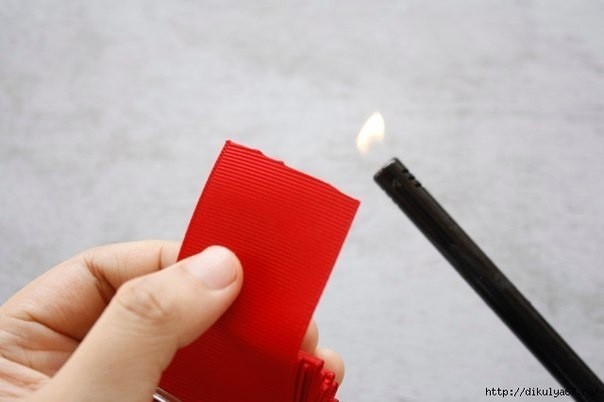 Цветок из репсовых лент