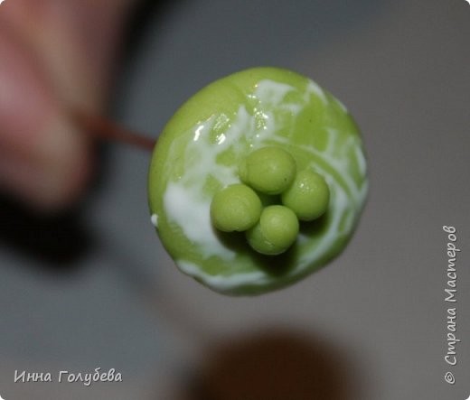 Нежный цветок из холодного фарфора