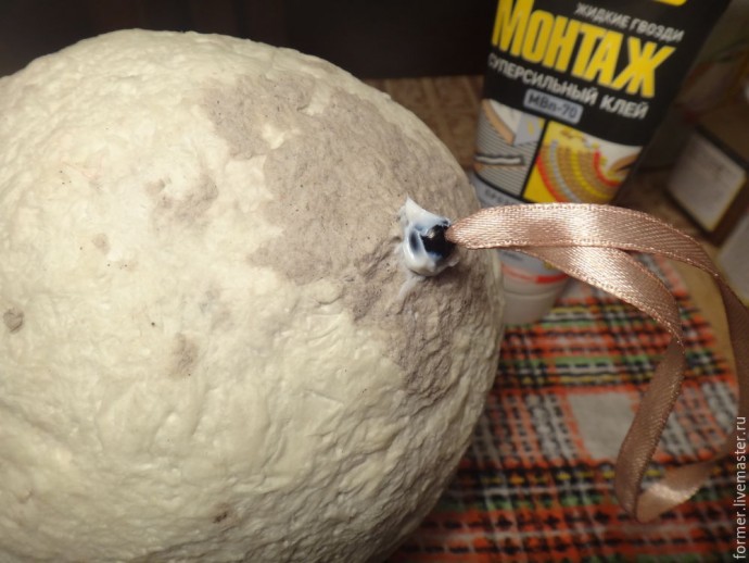 Большой декоративный шар из папье-маше