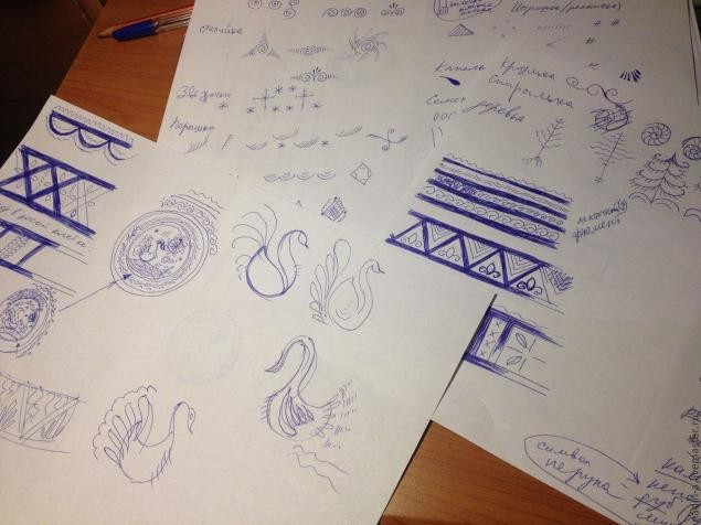 Шкатулка с лебедем в стиле Мезенской росписи