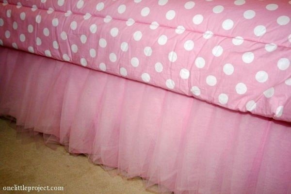 Ажурная юбочка для кровати