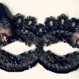 ​Кружевная маска