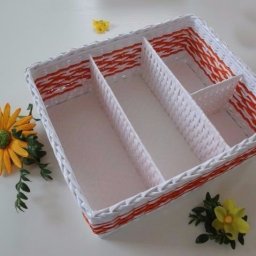 Плетём прямоугольную корзинку из газетных трубочек