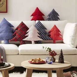 ​Подушки в виде ёлочек