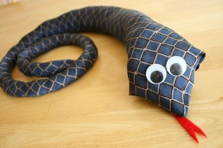 Змея из галстука