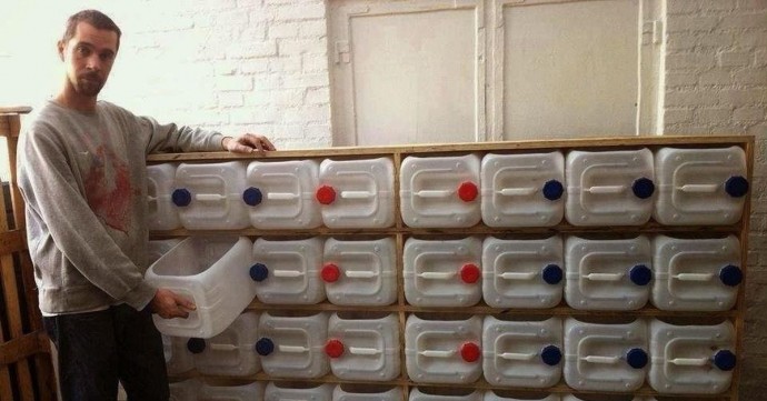 Полезные поделки из канистр