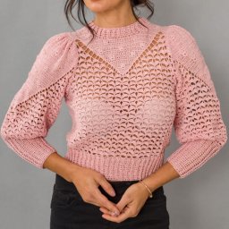 Розовый свитер