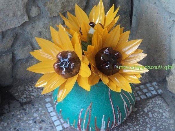 Цветок из пластиковой бутылки