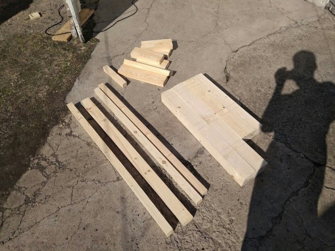 Простая садовая скамейка своими руками