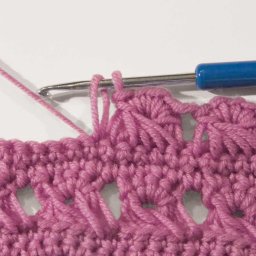 ​Выполнение крючком перекрещенного столбика