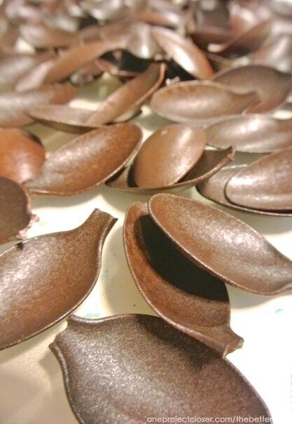 Ёлочка из пластиковых одноразовых ложек Ёлочка из пластиковых одноразовых ложек