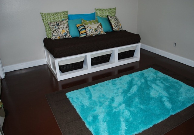 Диван своими руками