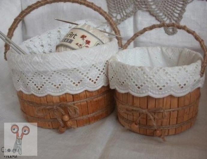 ​Корзинки из деревянных прищепок и пластиковых банок