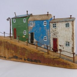 Домики из деревянных щепок