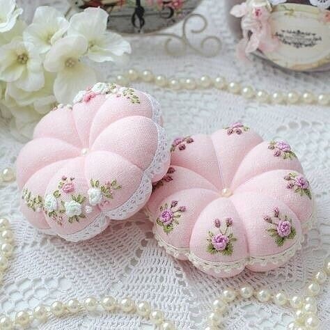 Вышиваем игольницы