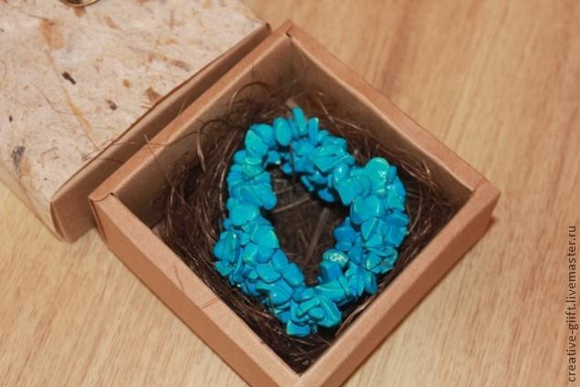 Крафтовая подарочная коробка