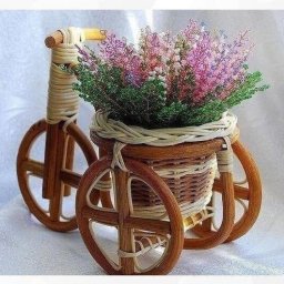 Кашпо с вереском из бисера