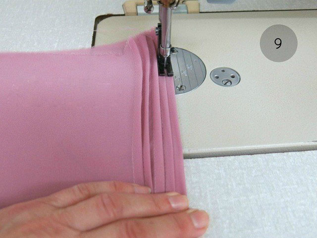 Как сделать декоративные складочки на блузке