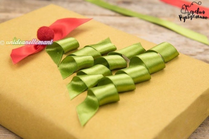 Красивая идея упаковки новогоднего подарка