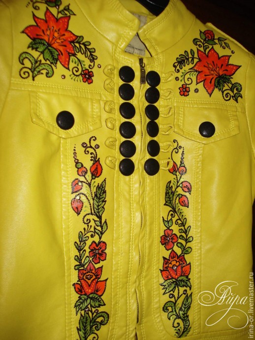 Роспись куртки в русском стиле