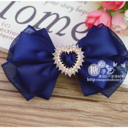 Делаем бантик из лент: мастер-класс