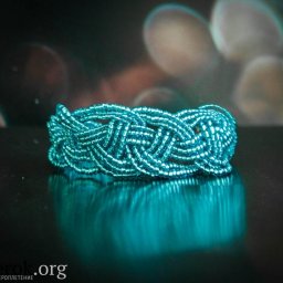 Браслет в технике кельтского плетения