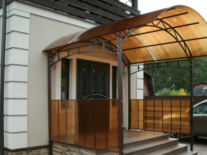 Крылечко из поликарбоната: идеи