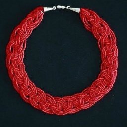 Ожерелье из бисера