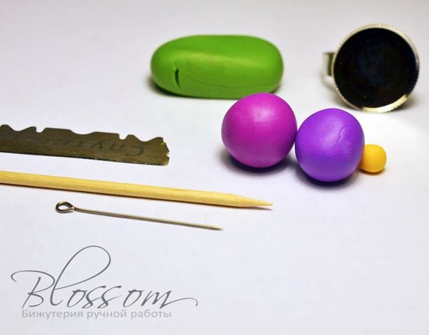 Цветочное кольцо из полимерной глины