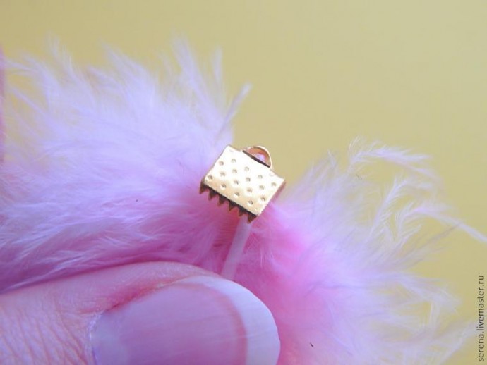 Кафф с пером