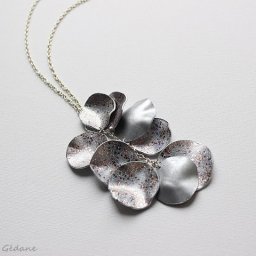 Ожерелье из подарочных карт